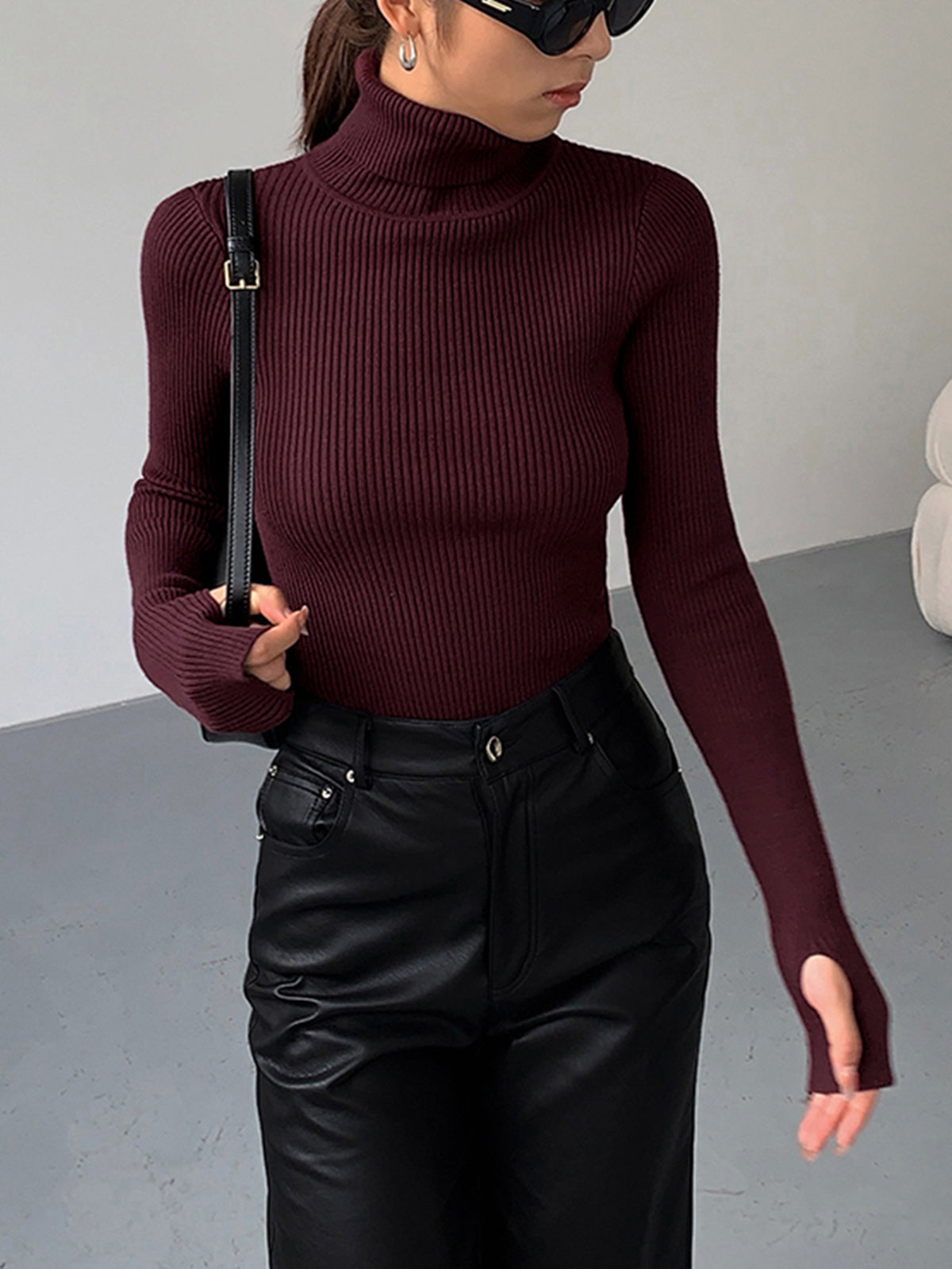 Minimalist Turtleneck Slim Knit Top